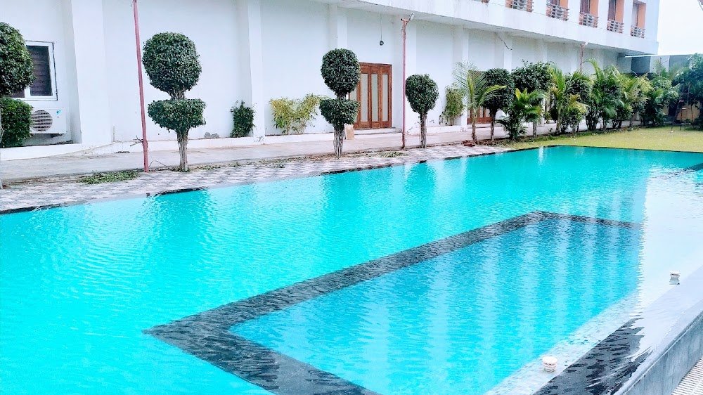Solitaire Hotel & Resort