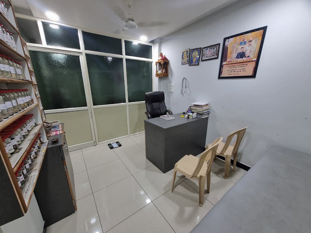 Dr. Yogesh Patidar - Nitya Ayurveda Clinic and Panchkarma Center | Best Ayurvedic Doctor In Ujjain | Skin | Infertility