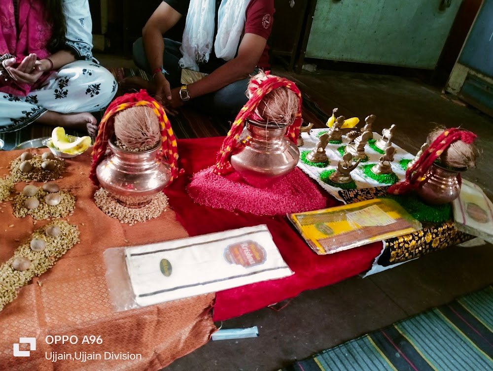 Astrologer pujan Ravi sharma
