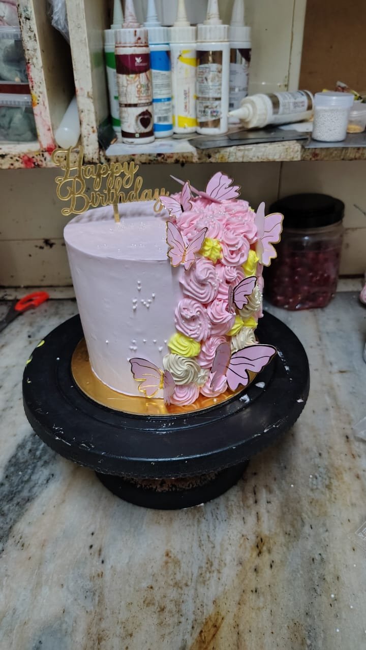 Mihir Cake Studio