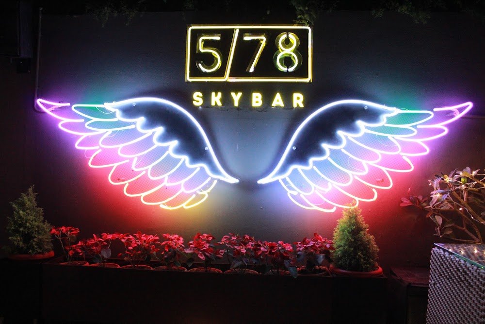 5/78 SKY BAR