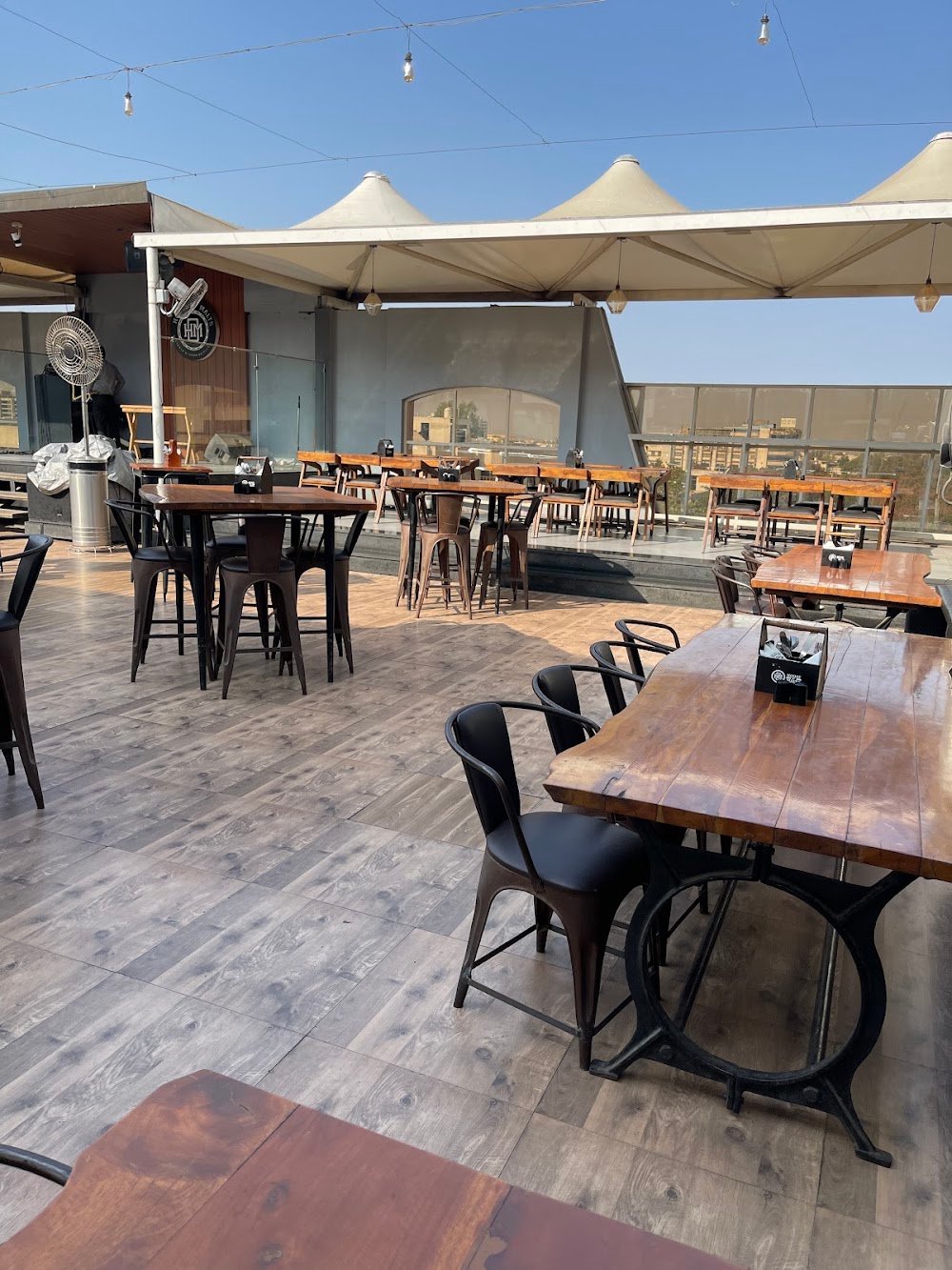 HOUSE OF MALTS: RESTOBAR