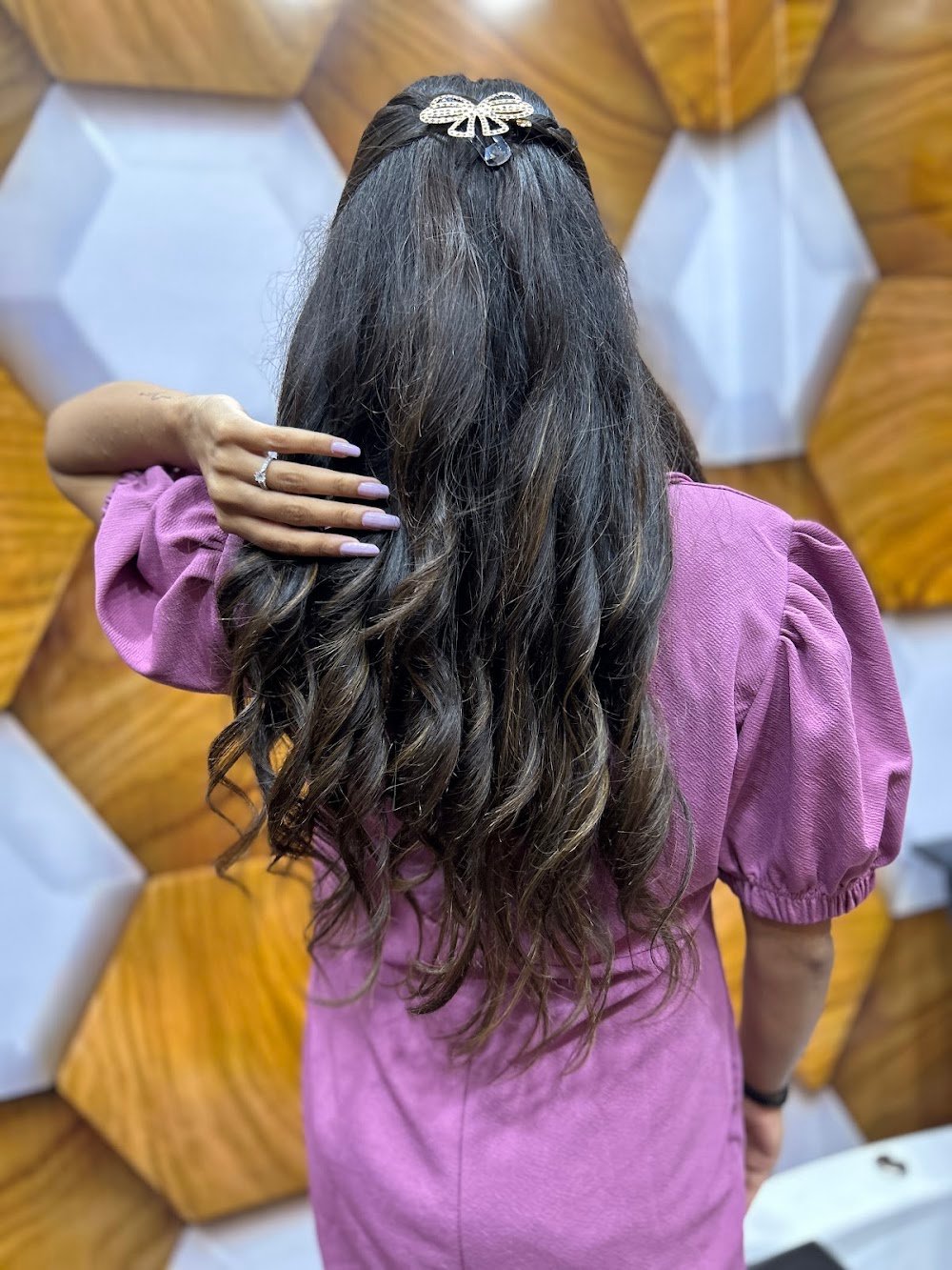 Anay Unisex Salon