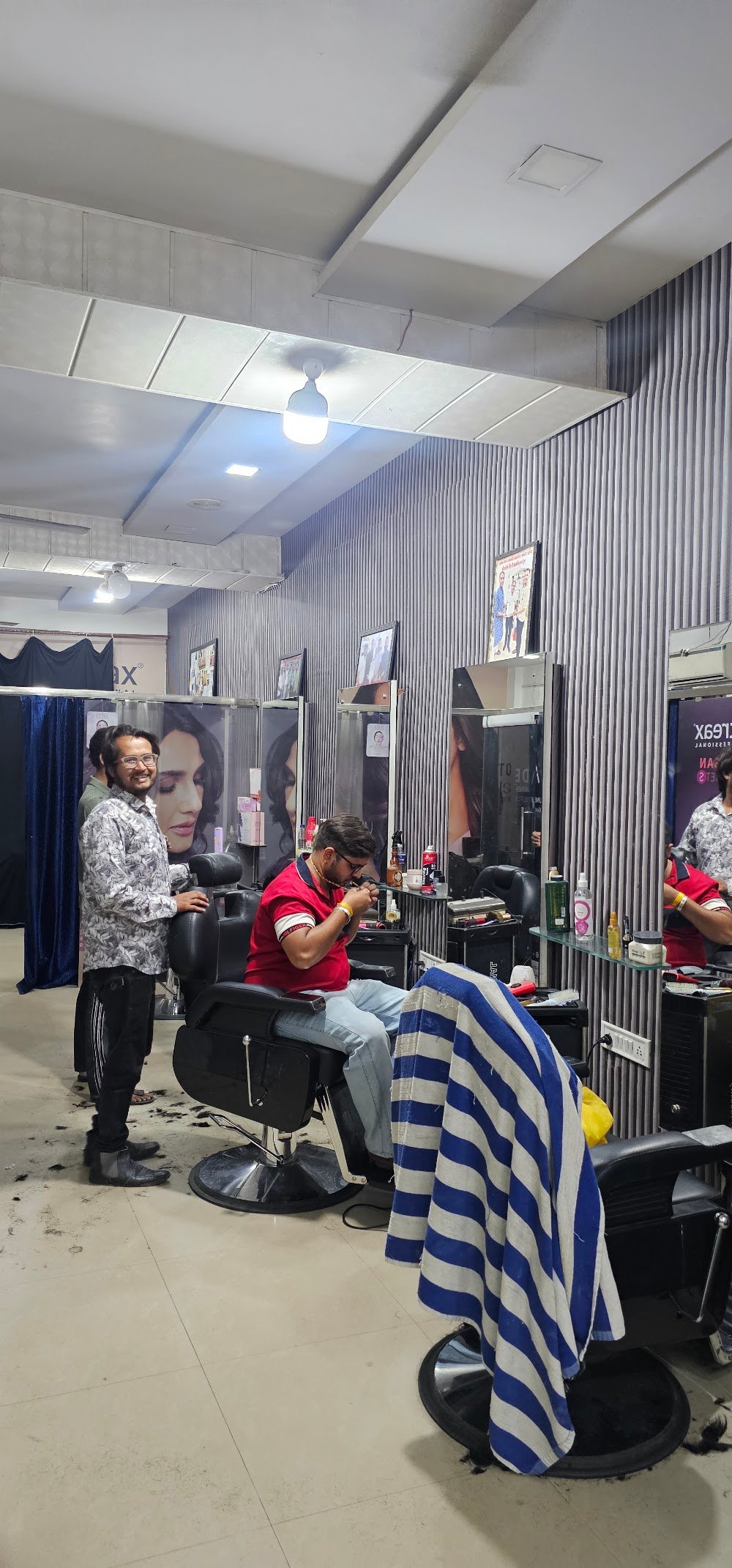 Creation World - The Unisex Salon