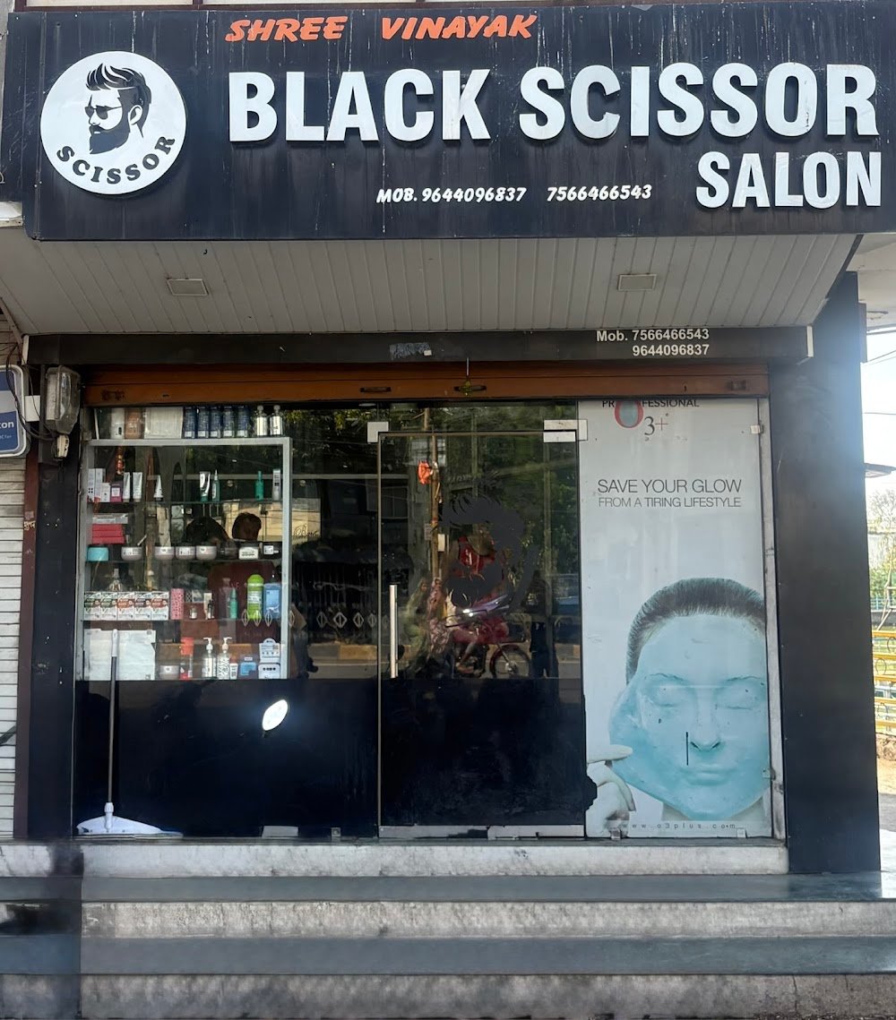 Black scissor salon