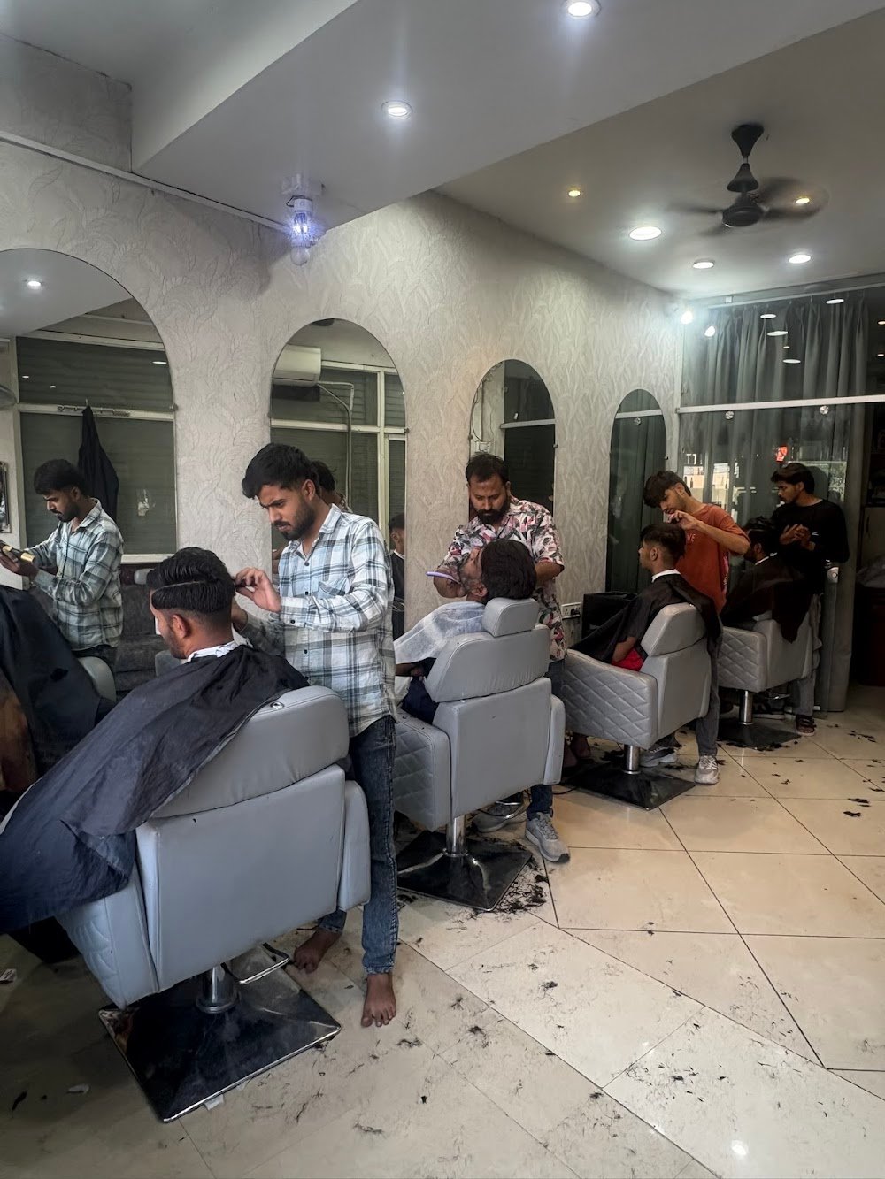 Black scissor salon
