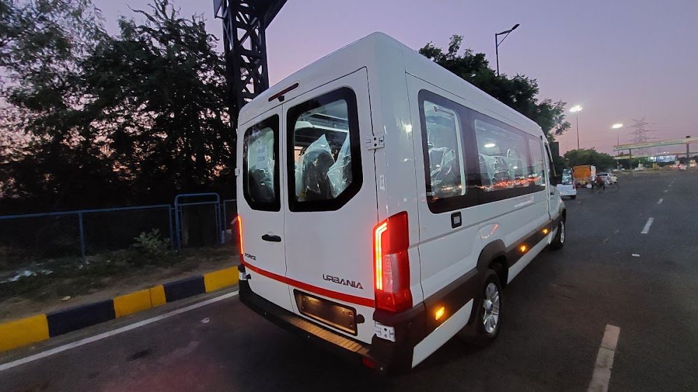 Lift Taxi Services