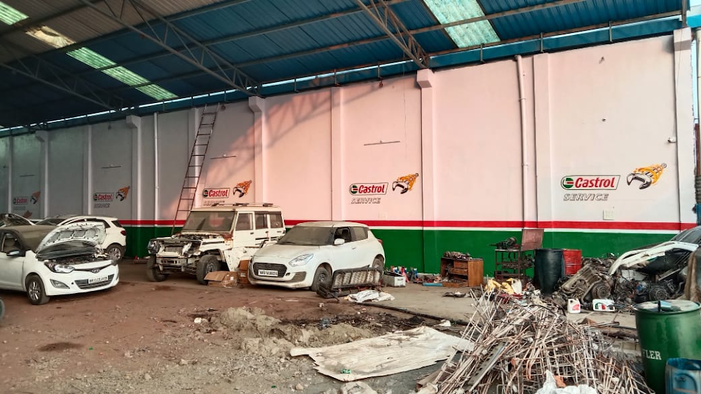 Castrol Service - Munna Maruti Garage