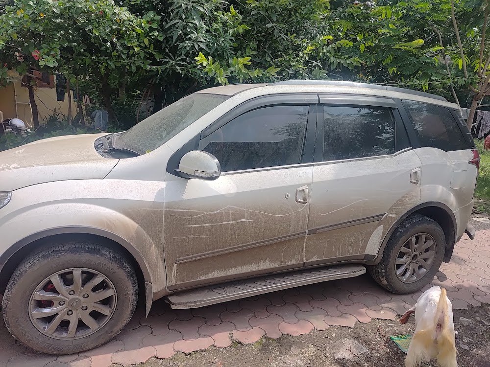 Car washing center