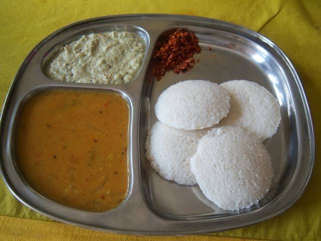 Rudraksh Tifin Center and cloud kitchen