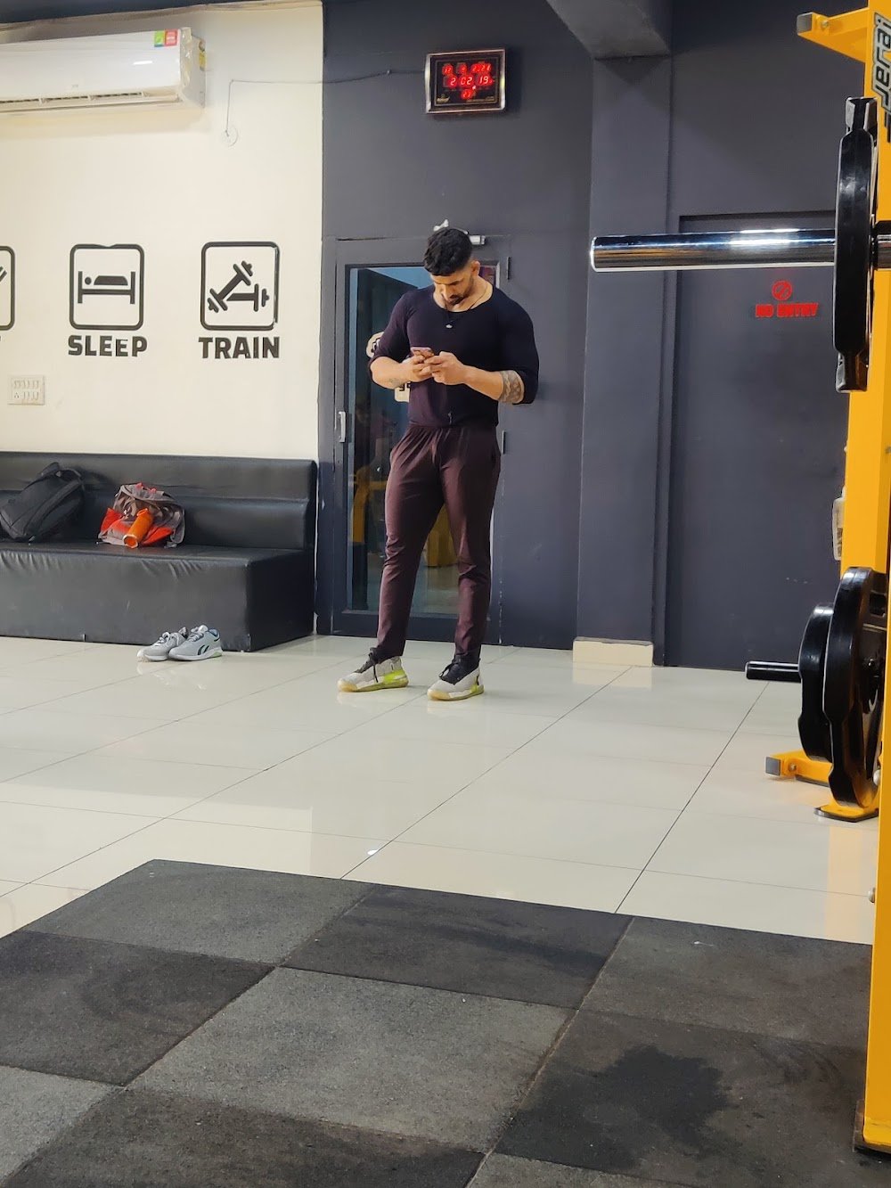 Fitness Garage Gym