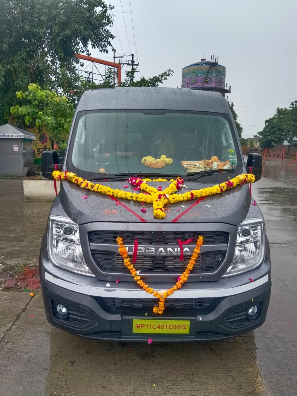 Taxi services in ujjain ( sumit vaishnav)