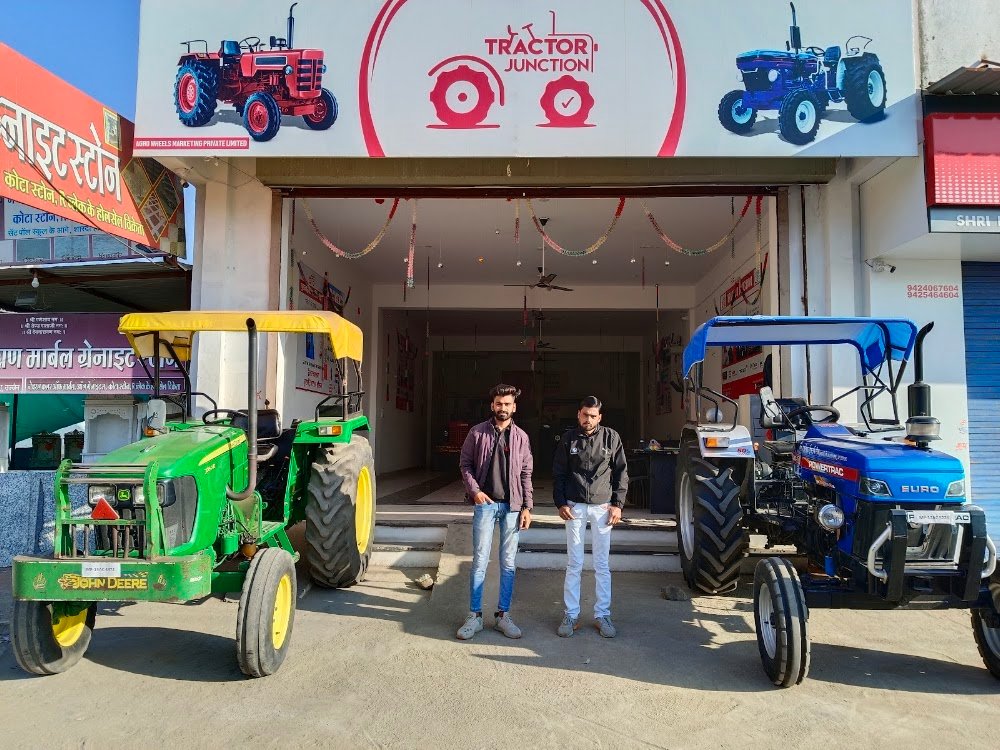 Tractor Junction Showroom - Ujjain Center