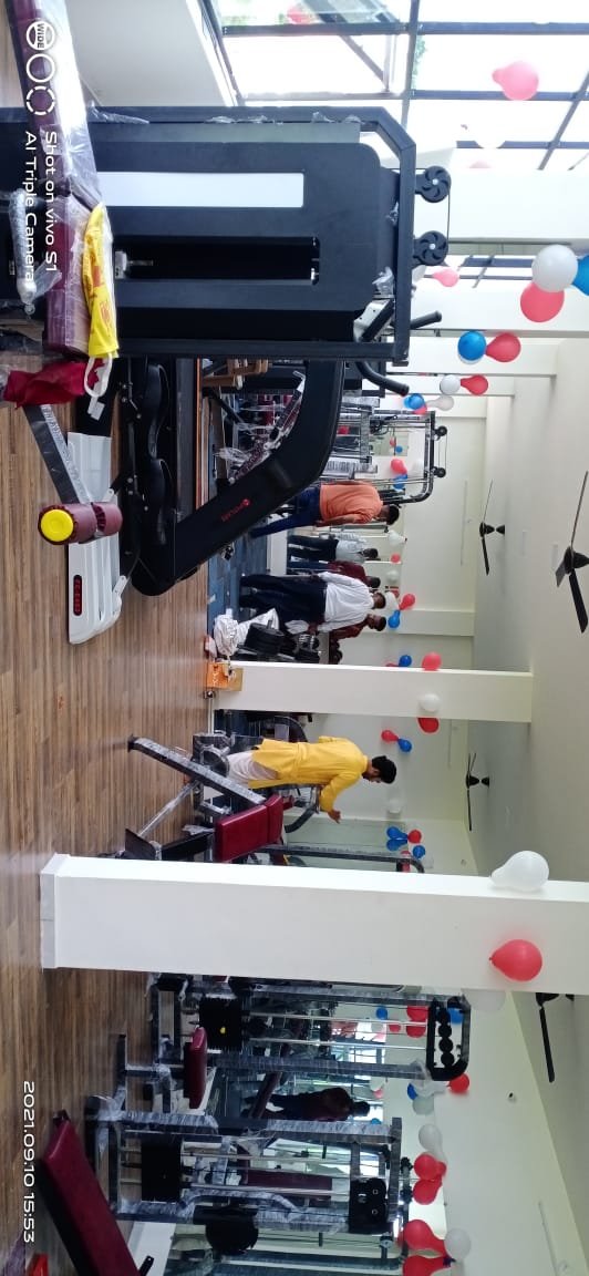 FITNESS CLUB