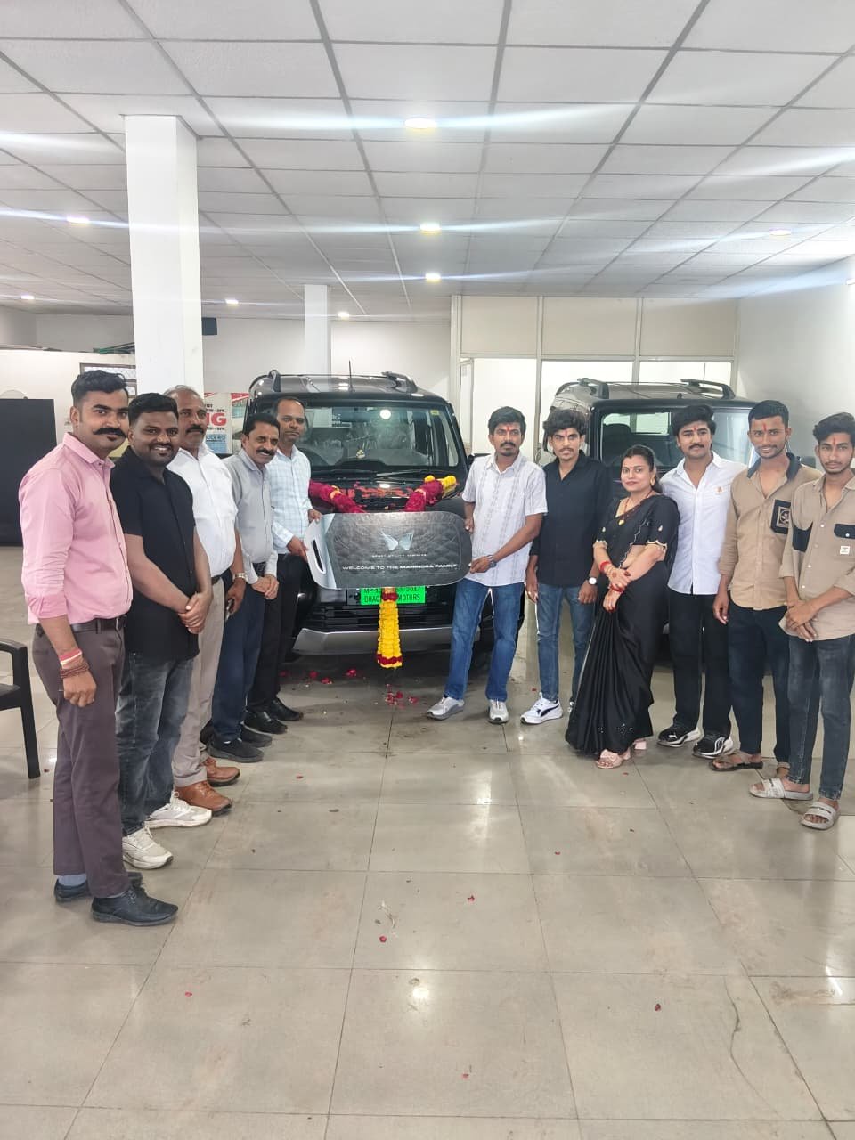 Mahindra Bhagirath Motors India Pvt Ltd - SUV & Commercial Vehicle Showroom