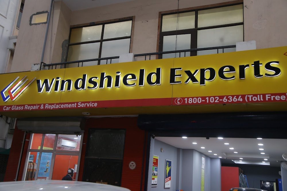 AIS Windshield Experts - Freeganj Ujjain - Ujjain