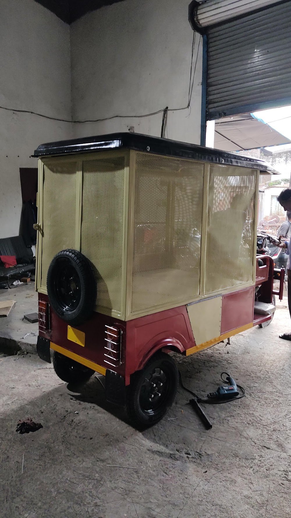 JAL Automobiles office