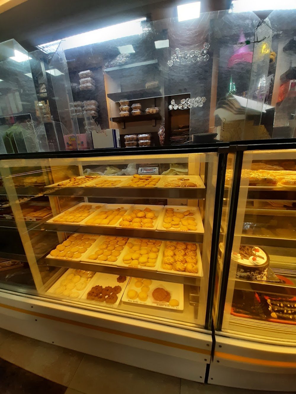 Shree Ganga Bakers & Ice Cream