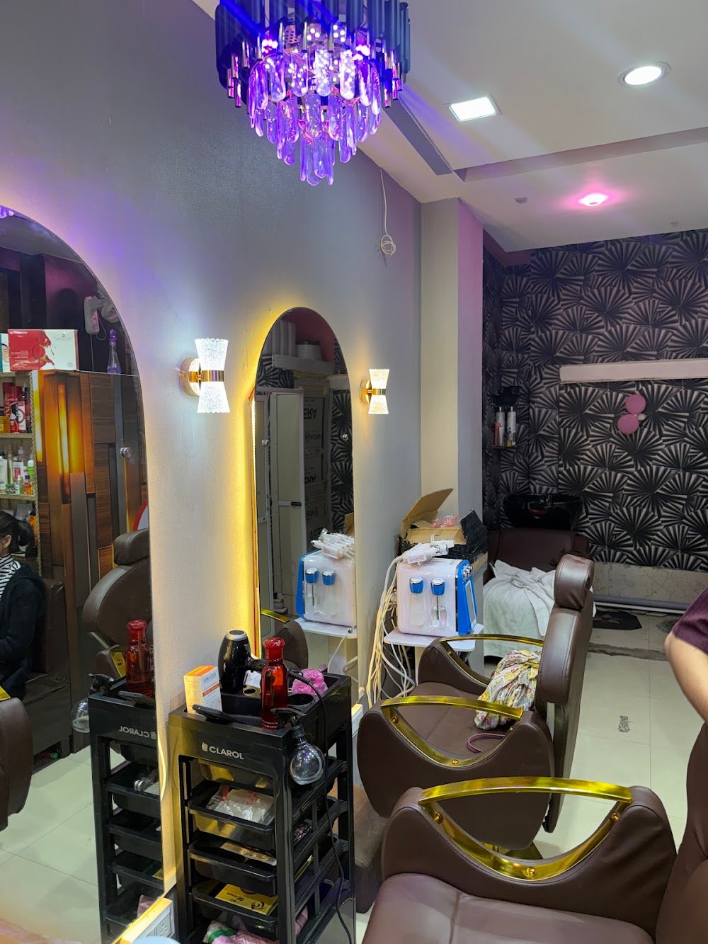 Hair vibe unisex salon