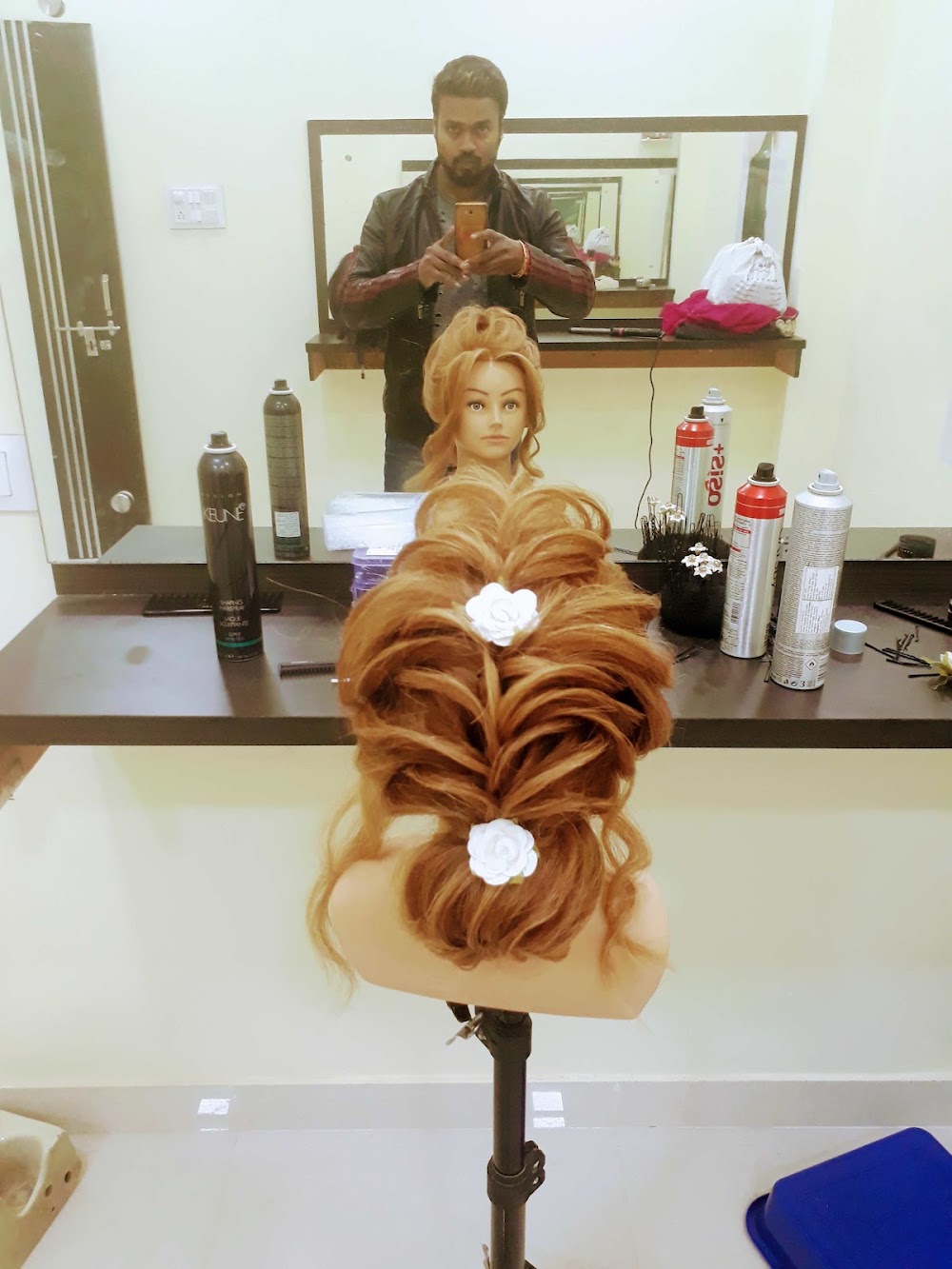 Classic Cuts & cute (Sandeep's) Beauty Salon