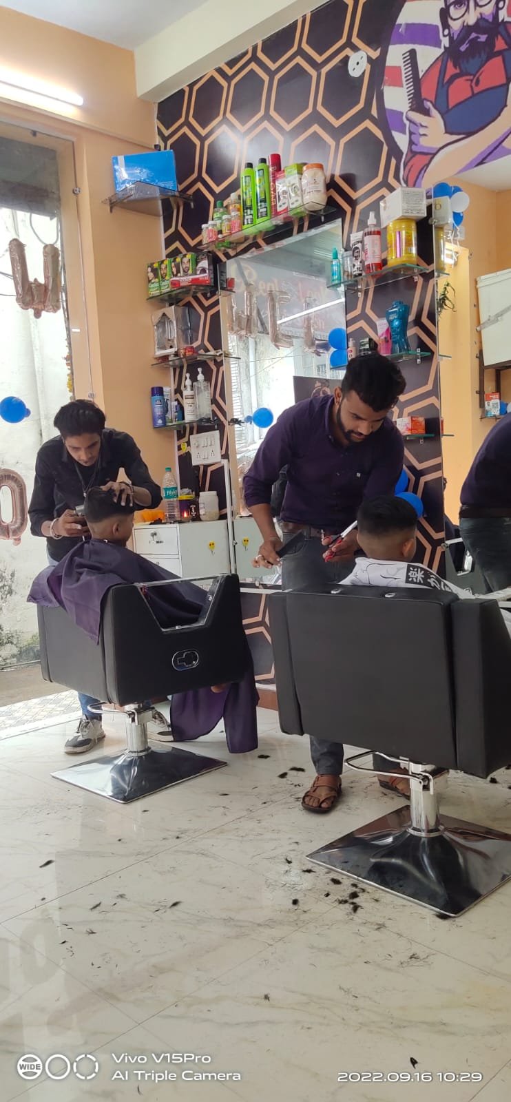 Real look unisex salon