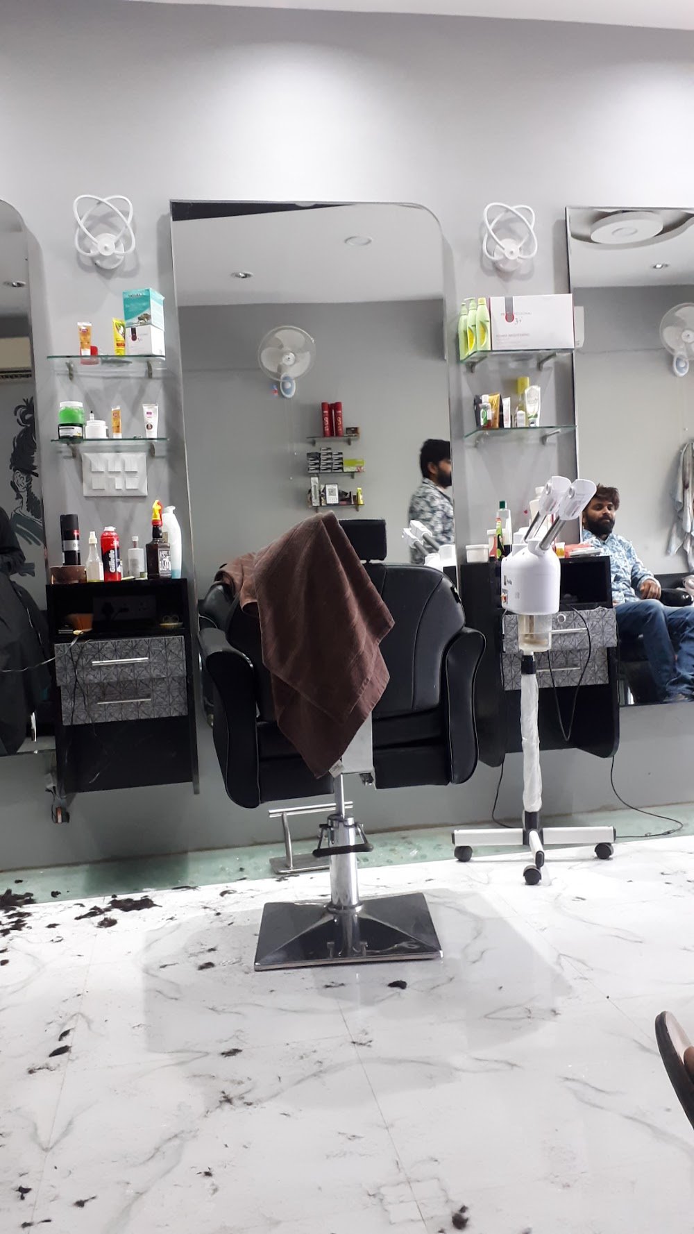 Glow City Parlour