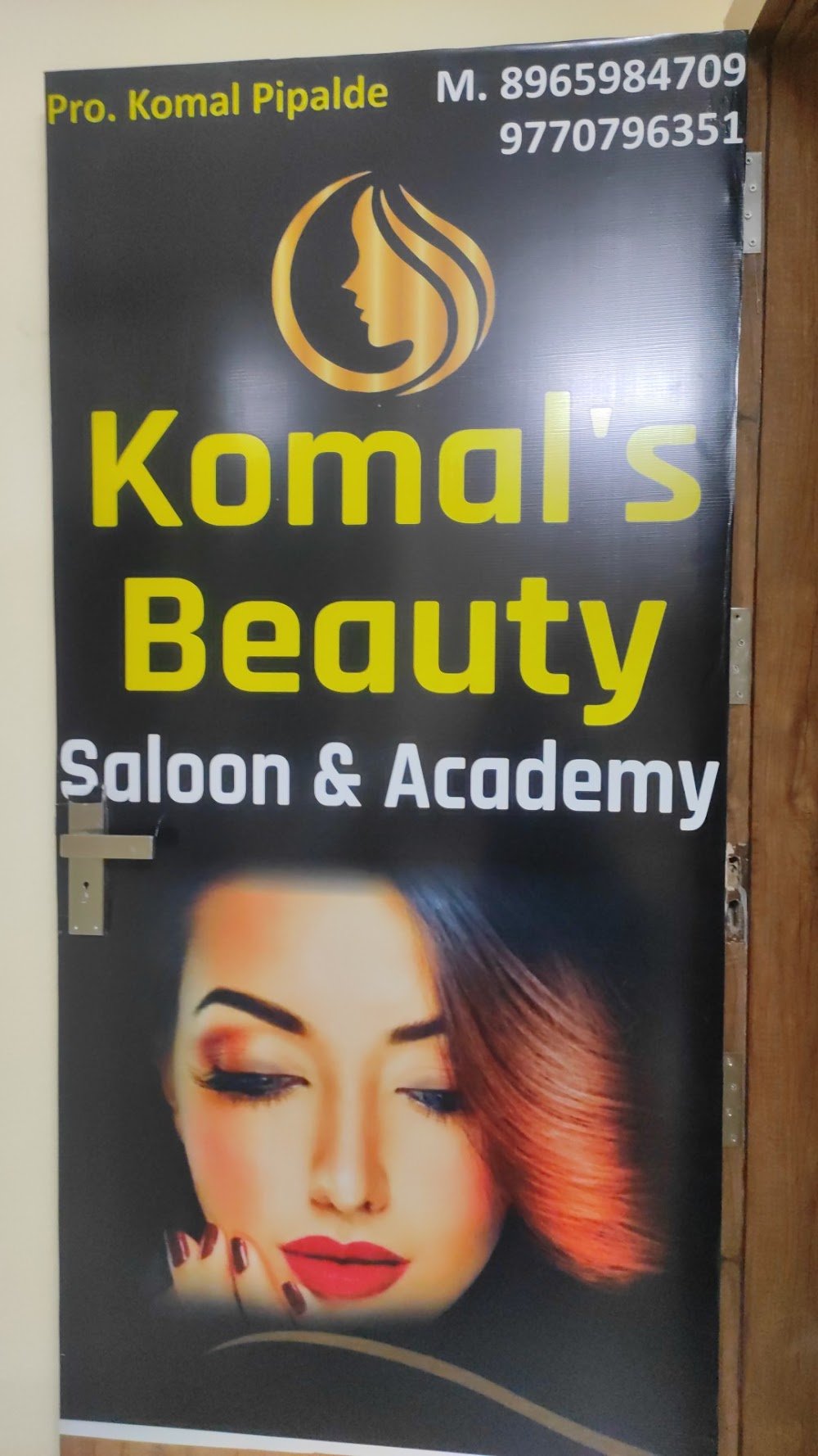 Komal/s beauty salon & Academy
