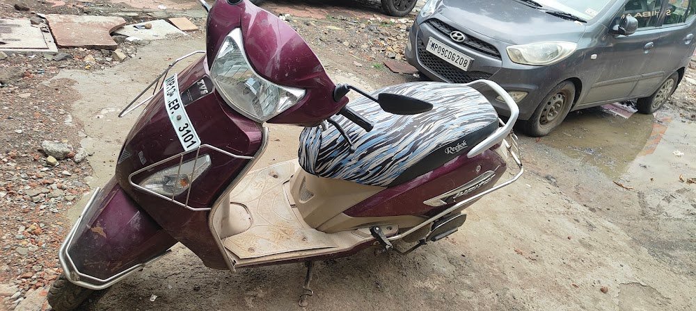 Ujjain bike rent sarvice