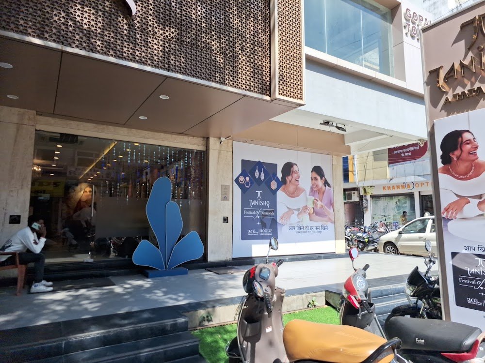 Tanishq Jewellery - Ujjain - Freeganj