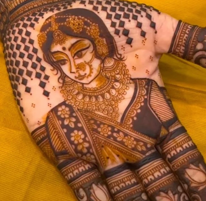 Riddhi Mehndi artist and Nail artist