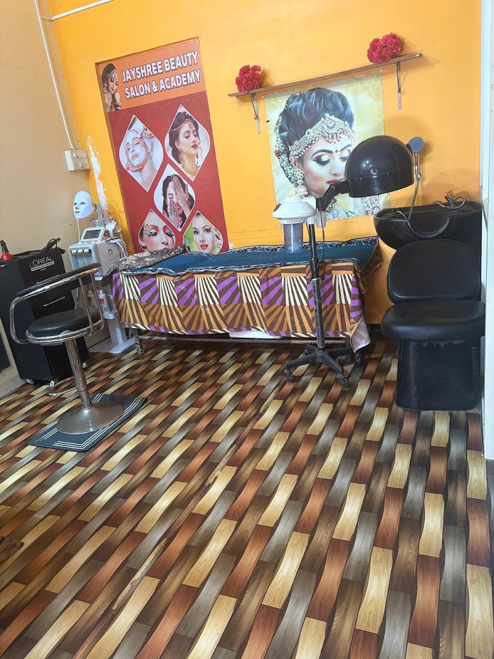JAYSHREE Beauty salon and academy