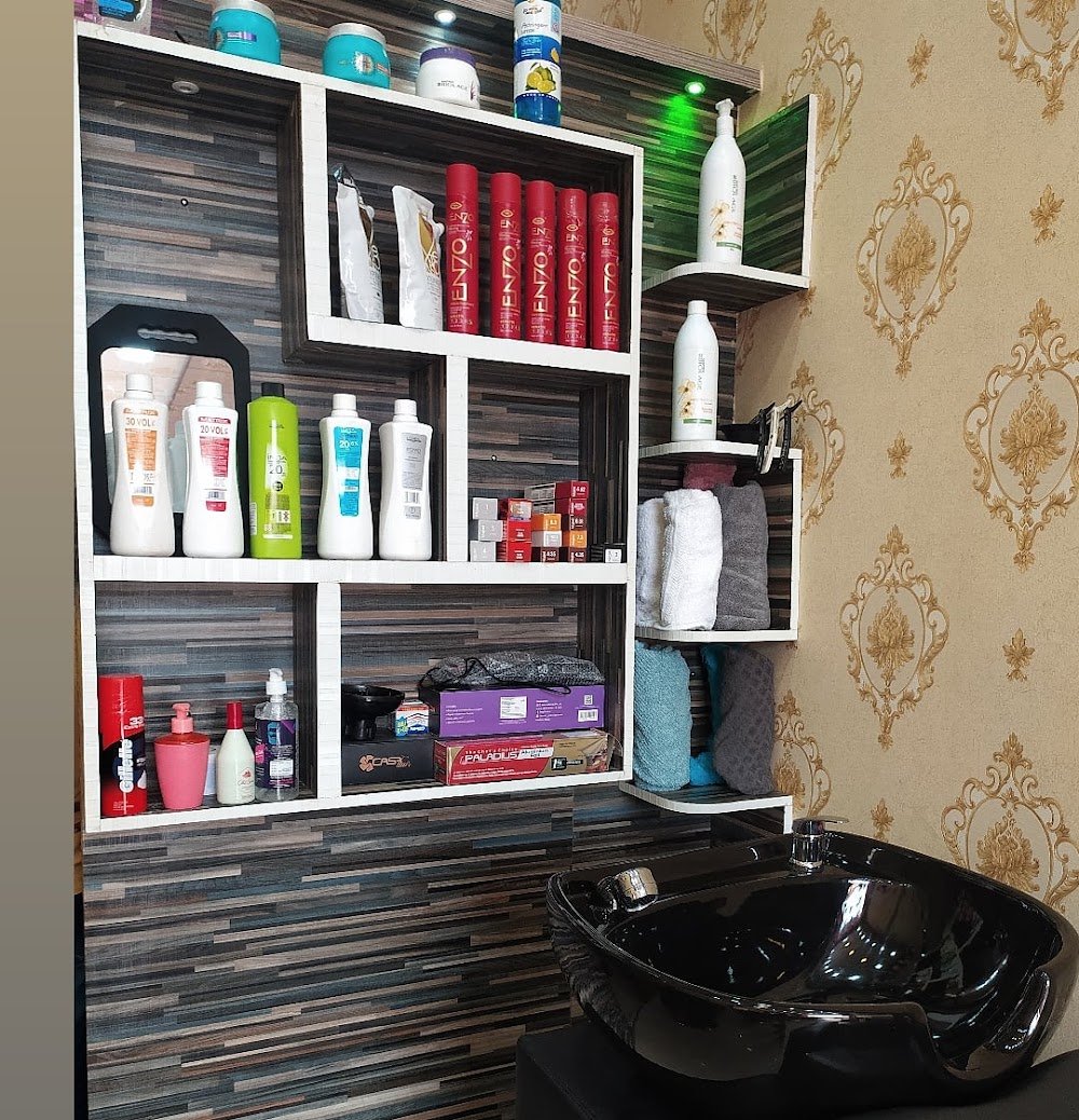 Shiva's The Unisex Salon