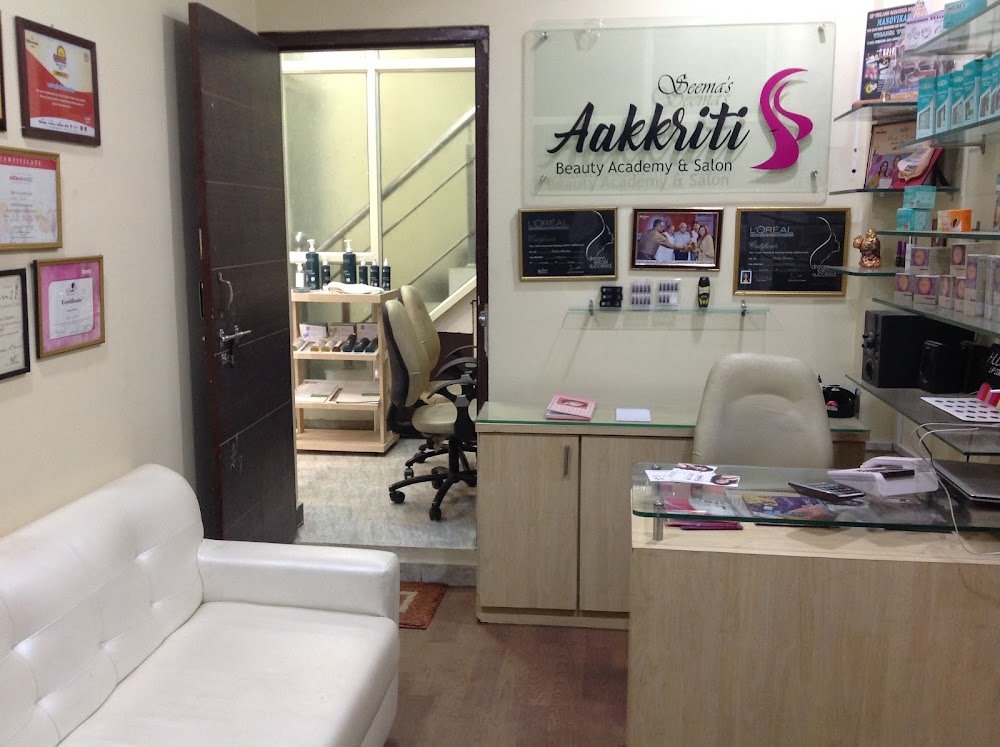 Seema's Aakkriti Beauty Academy & Salon