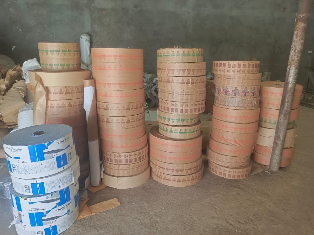 Yash Engineering pattal dona making machine in ujjain - dona paper raw material in ujjain - Thali making machine in ujjain