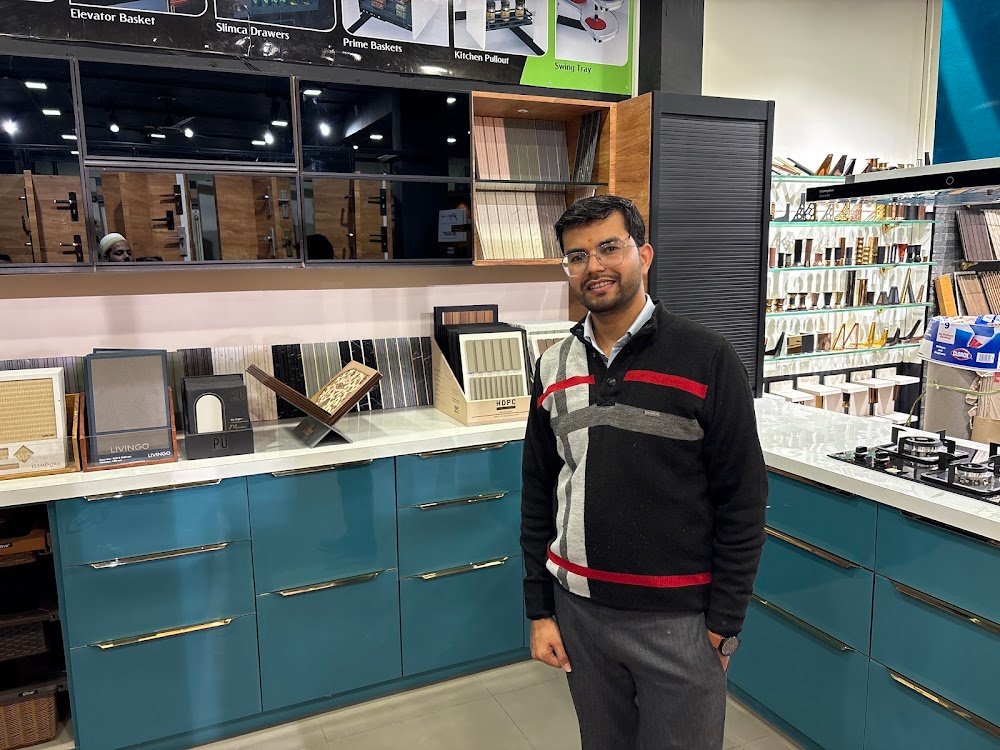 Shibaam Traders || Best Hardware And Plywood Shop In Ujjain