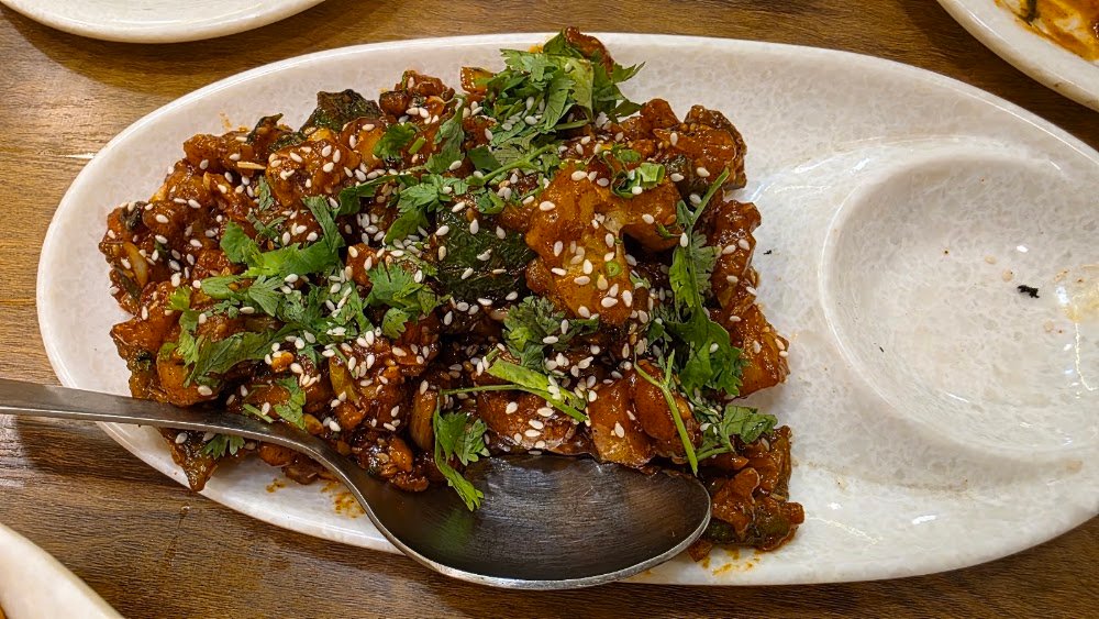 Bawarrchi Cafe & Restaurant