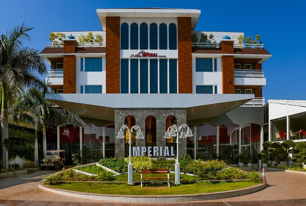 HOTEL IMPERIAL GRAND