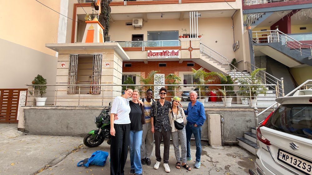 Hotel koti tirth