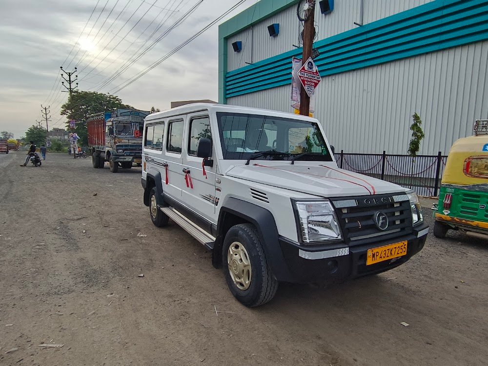 Ujjain taxi service and car rental