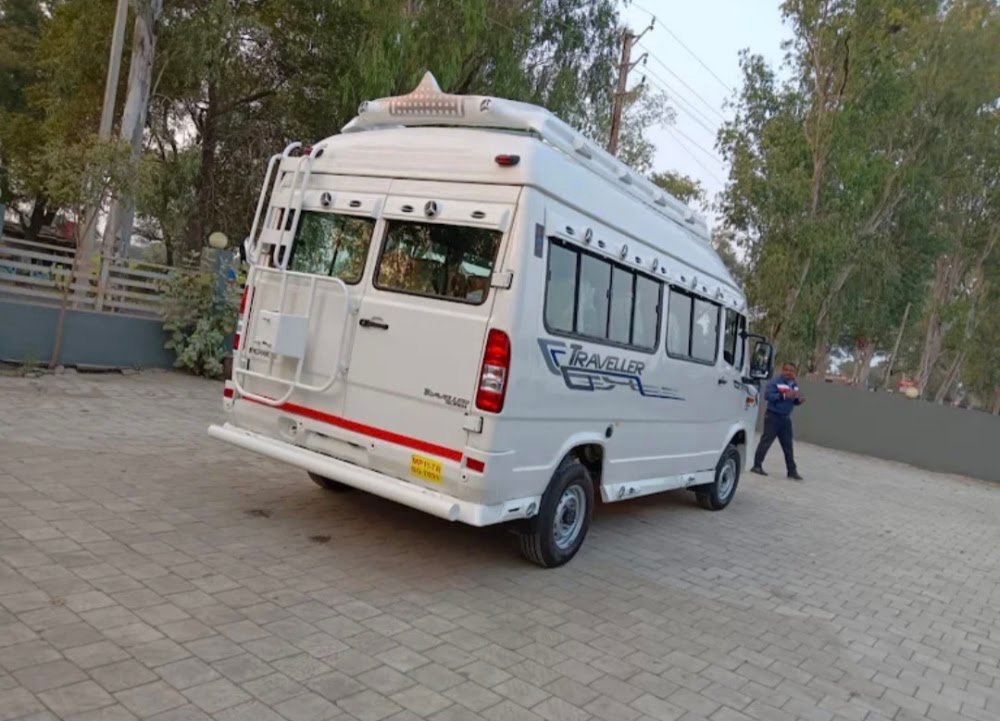 Mini Bus On Hire | Urbani on Rent | Ujjain Indore Omkareshwar Car Rental | Kalra Enterprises