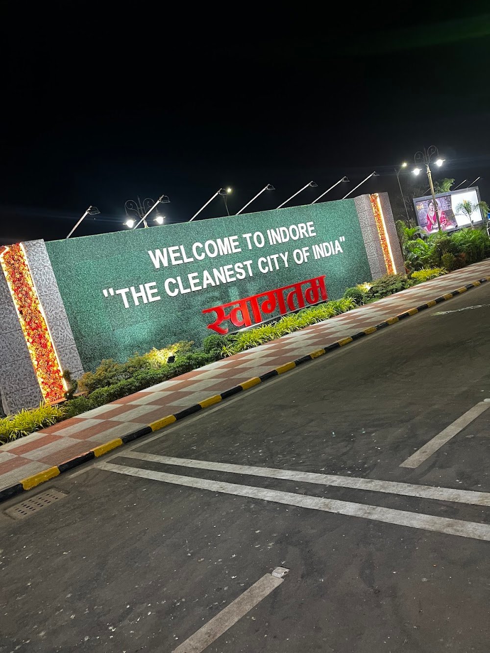 Taxi Service in Ujjain | HariOm Taxi Services