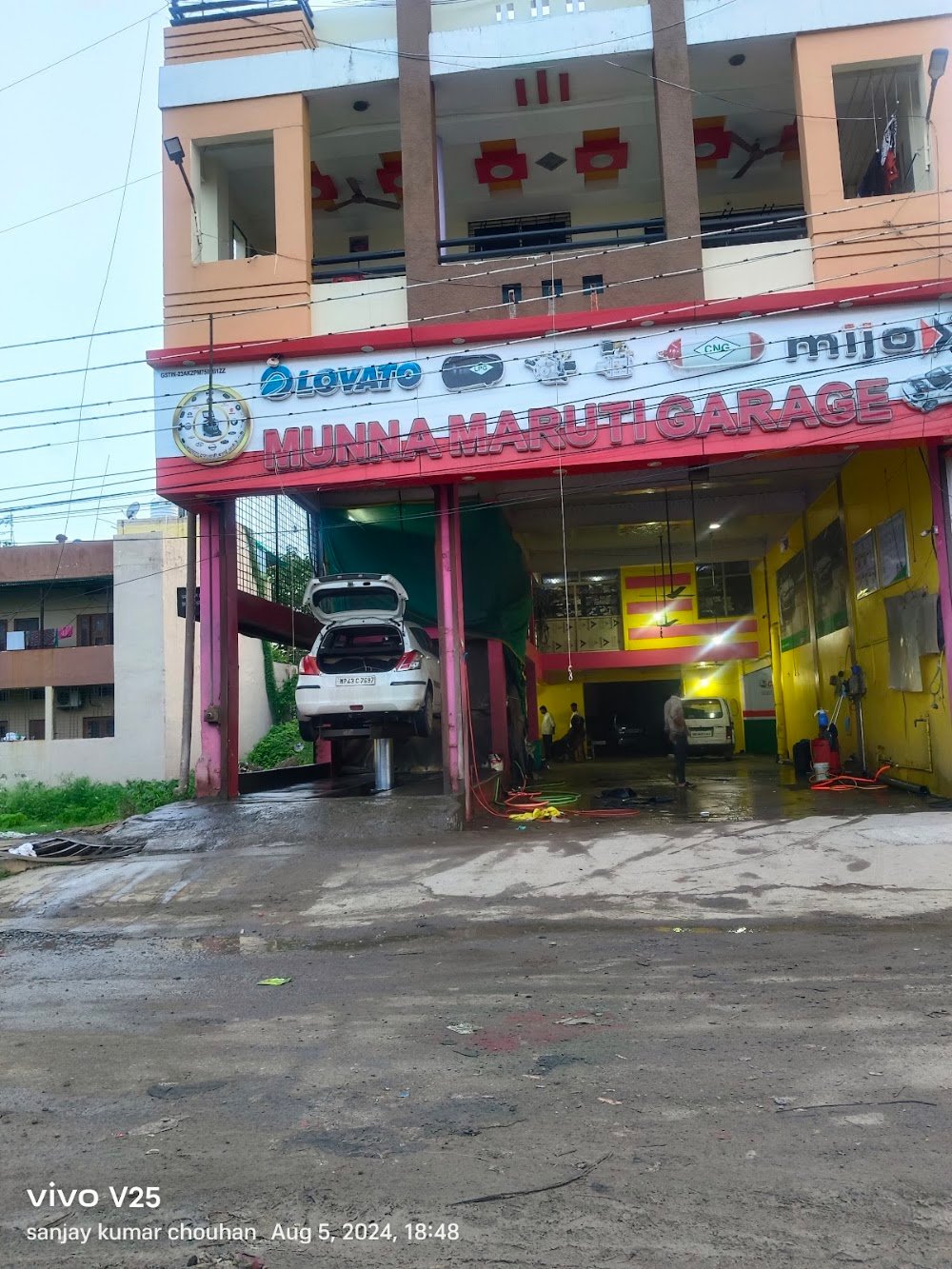Castrol Service - Munna Maruti Garage