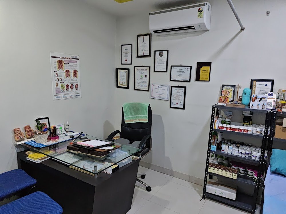 Patidar piles clinic