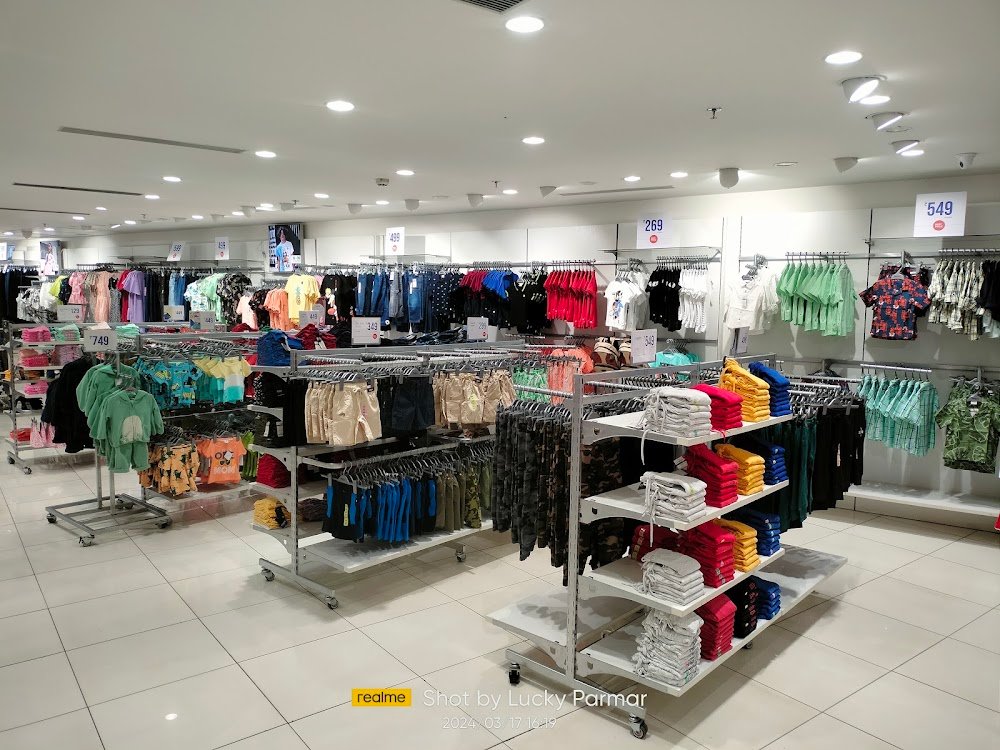 Max - Cosmos Mall, Ujjain