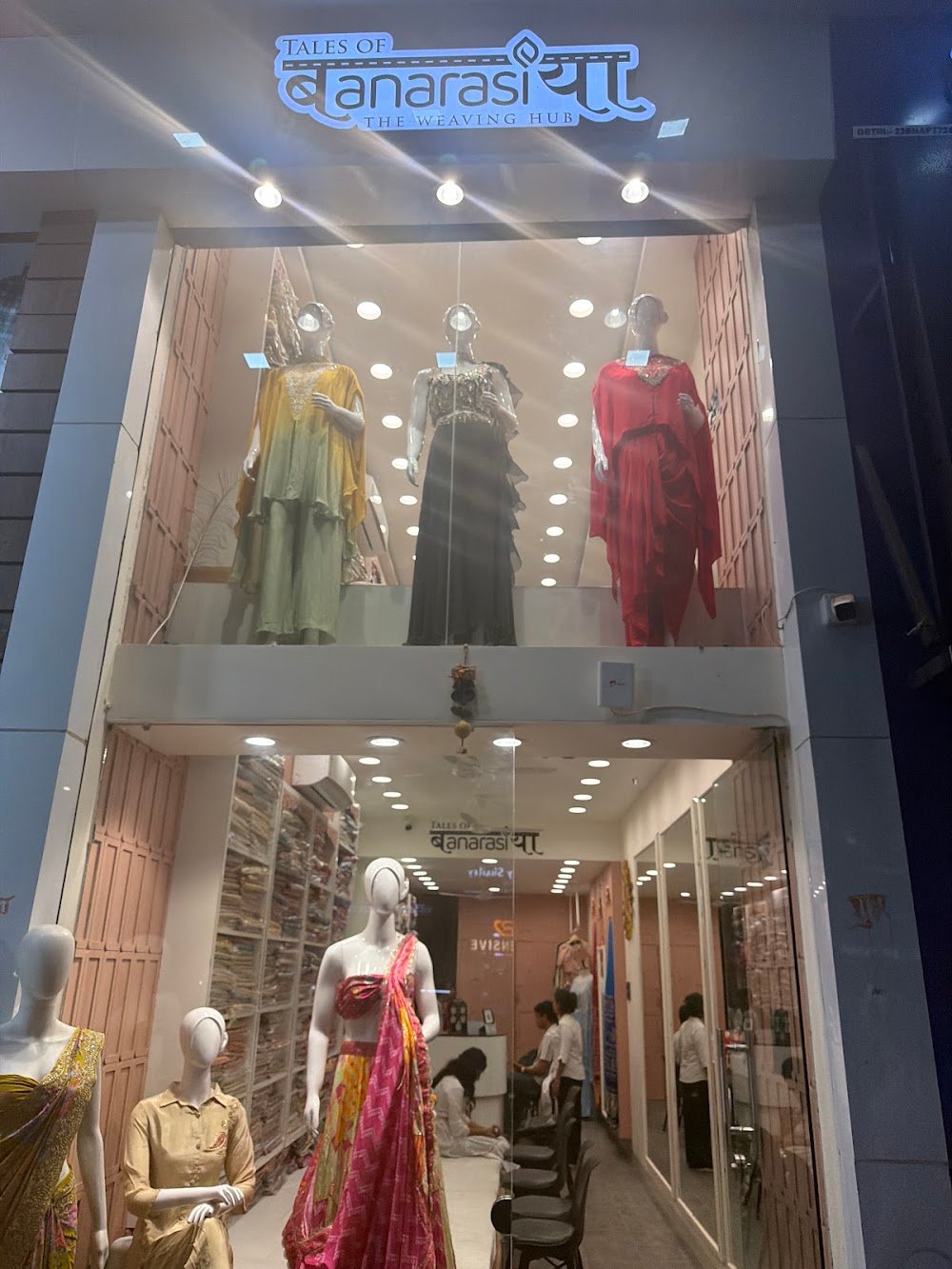 Tales of Banarasiya - The Weaving Hub
